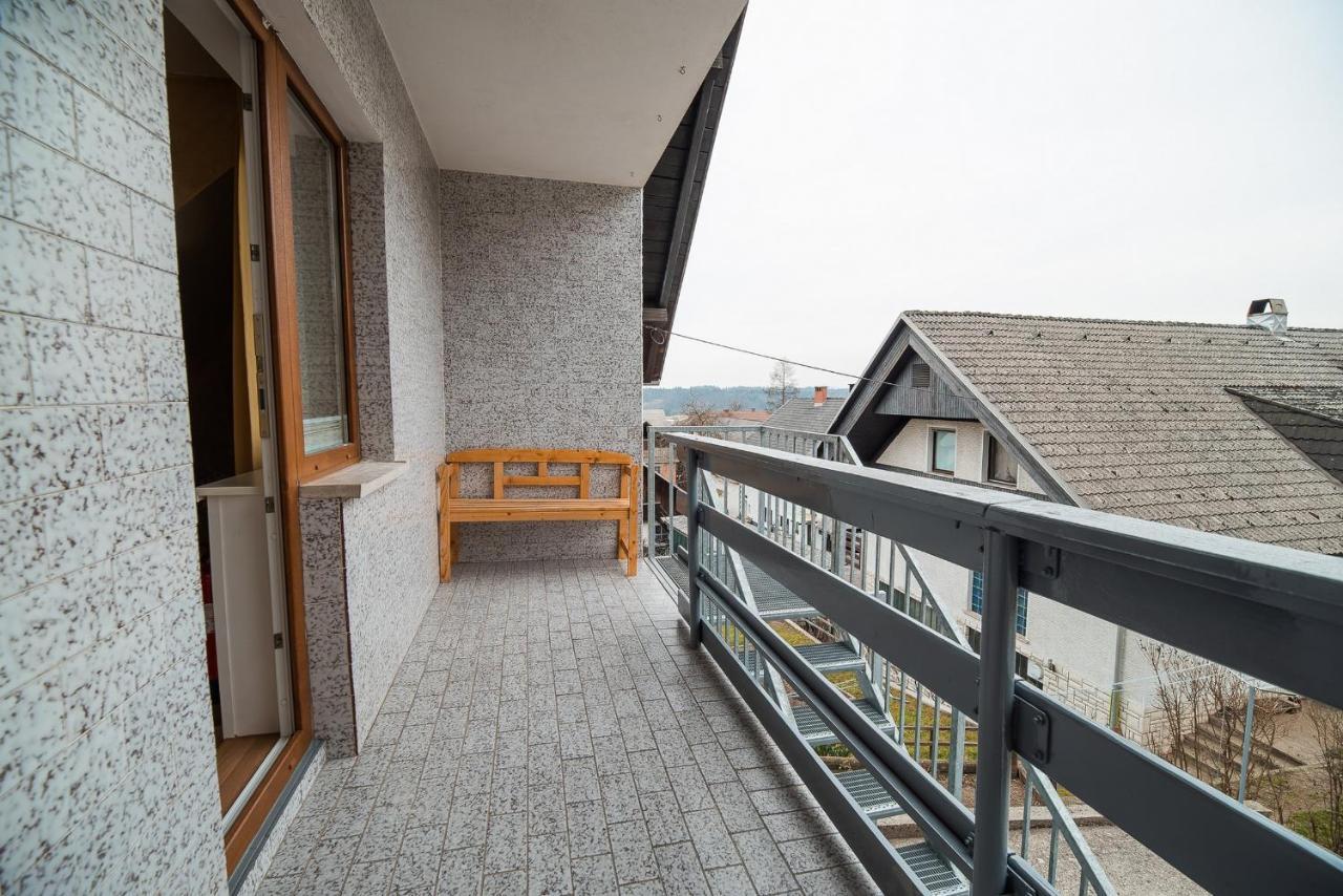 Brezje Apartment Carmen מראה חיצוני תמונה