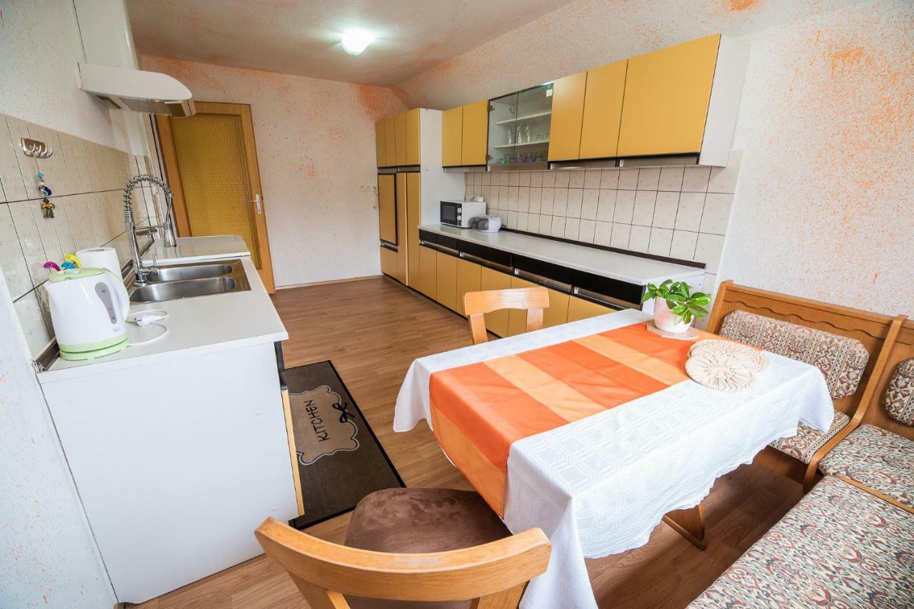 Brezje Apartment Carmen מראה חיצוני תמונה
